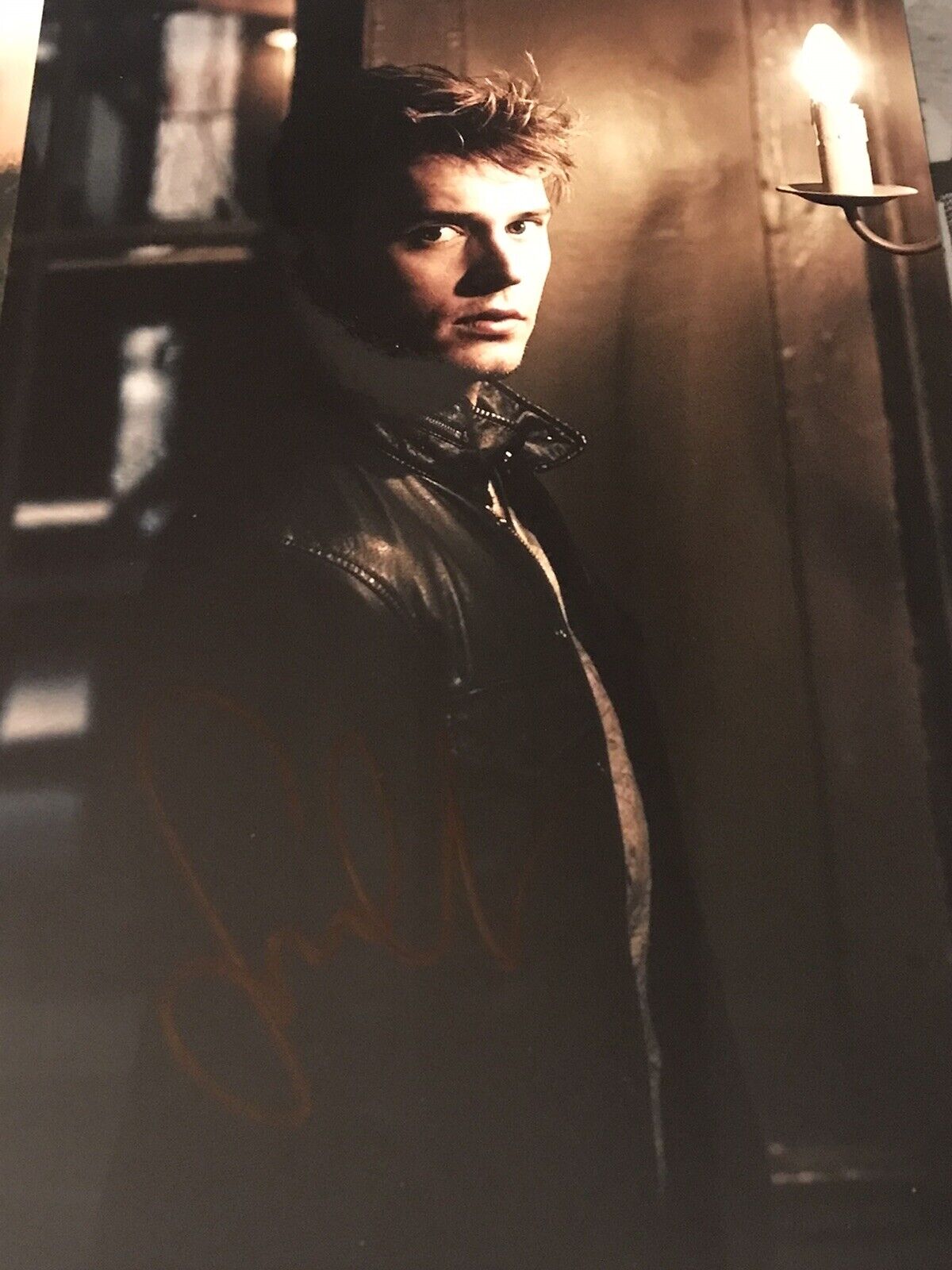 Sam Claflin Autograph THE HUNGER GAMES/SNOW WHITE Signed 9x6 Photo Poster painting