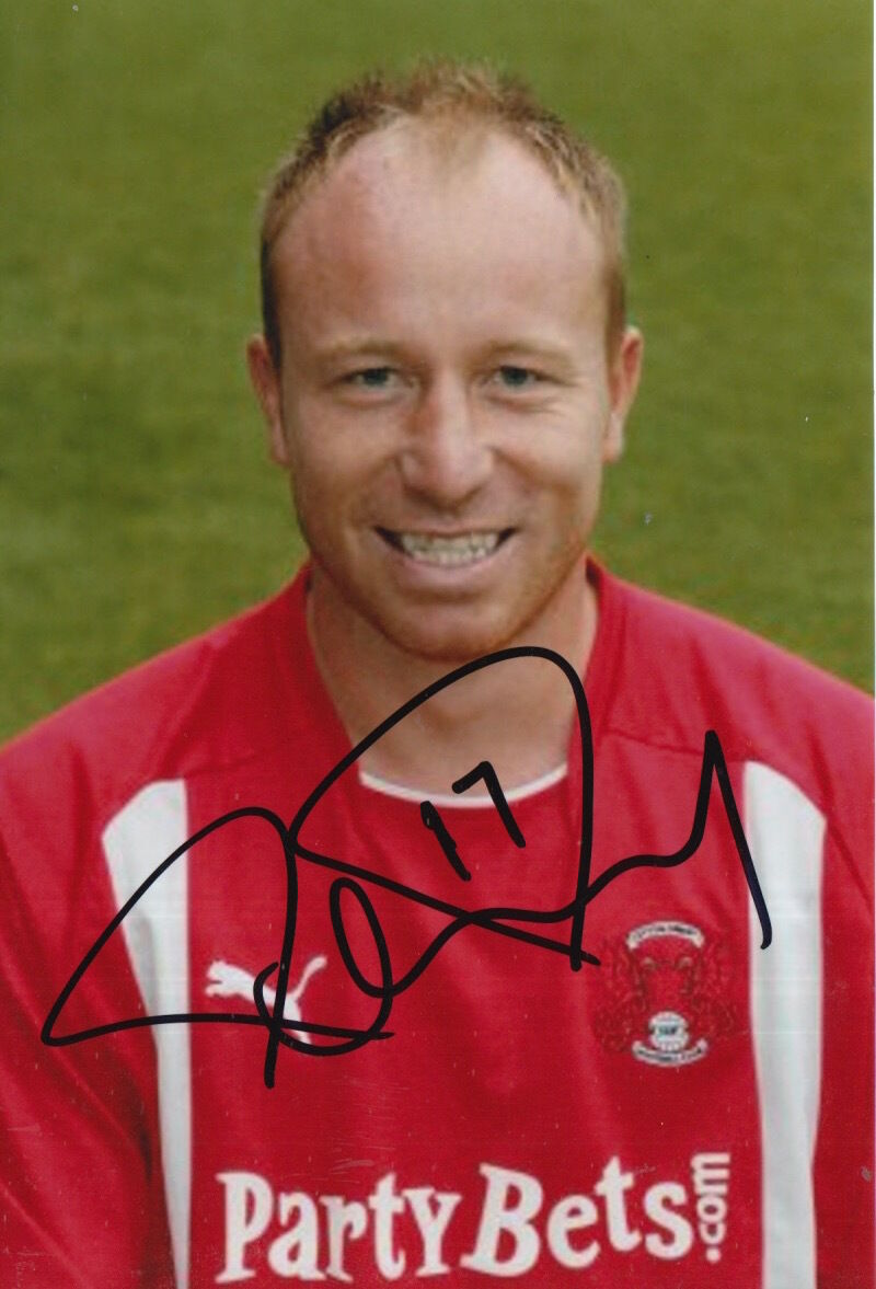 LEYTON ORIENT HAND SIGNED PAUL TERRY 6X4 Photo Poster painting 1.