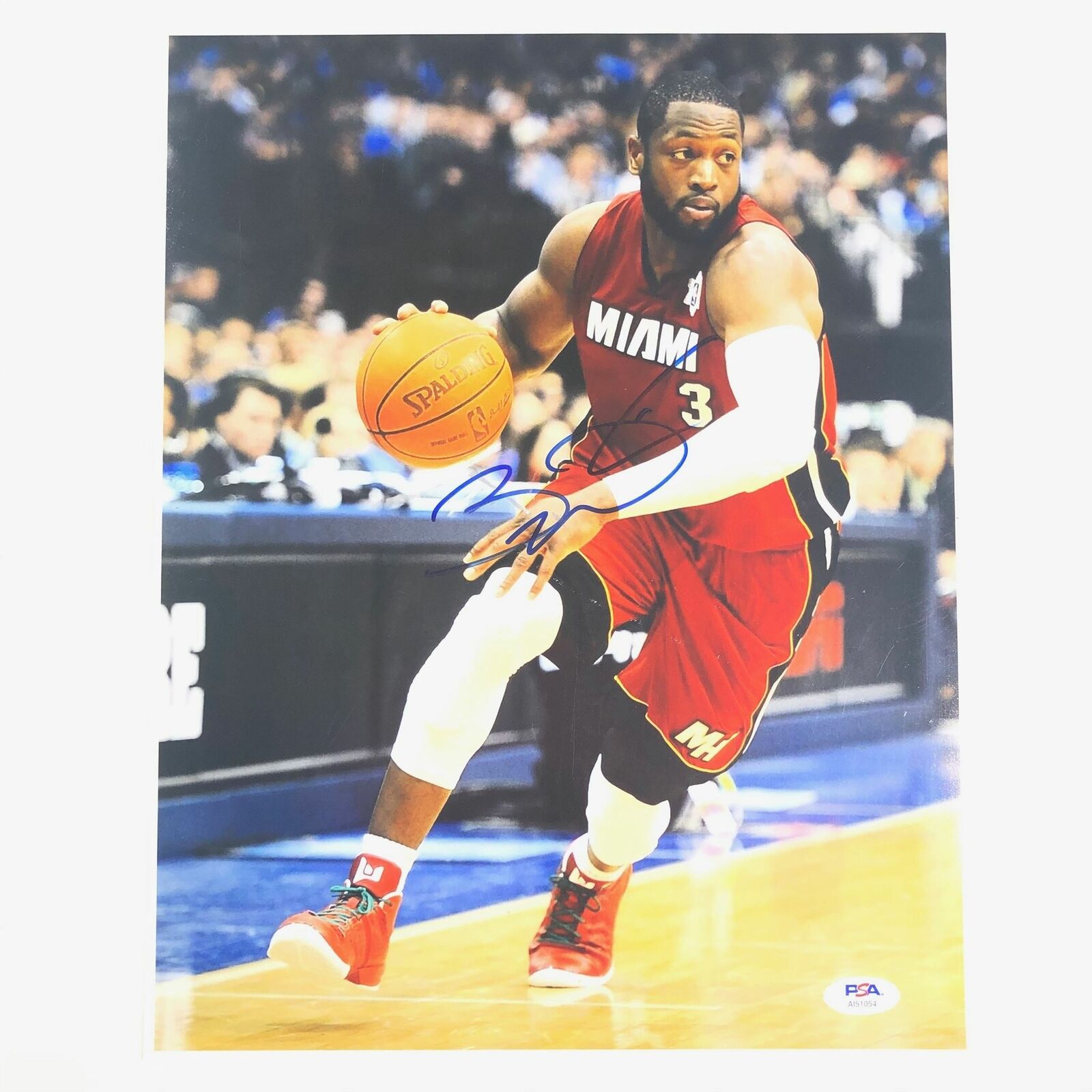 Dwyane Wade signed 11x14 Photo Poster painting PSA/DNA Miami Heat Autographed
