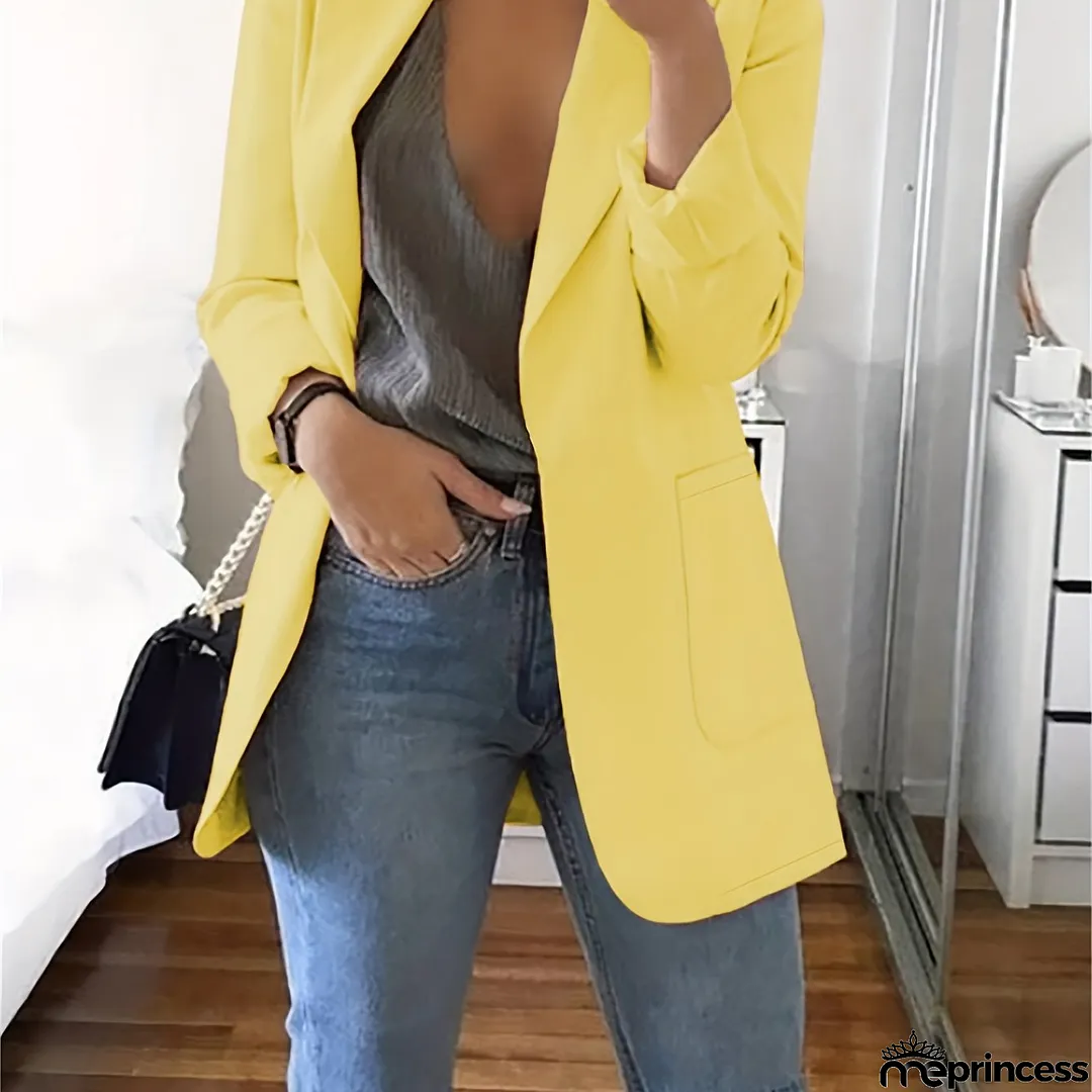 Effortless and Trendy Blazer