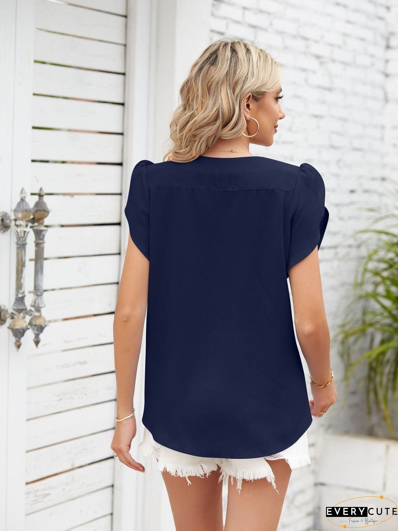 Loose-Fitting Short Sleeve Mock Neck Top