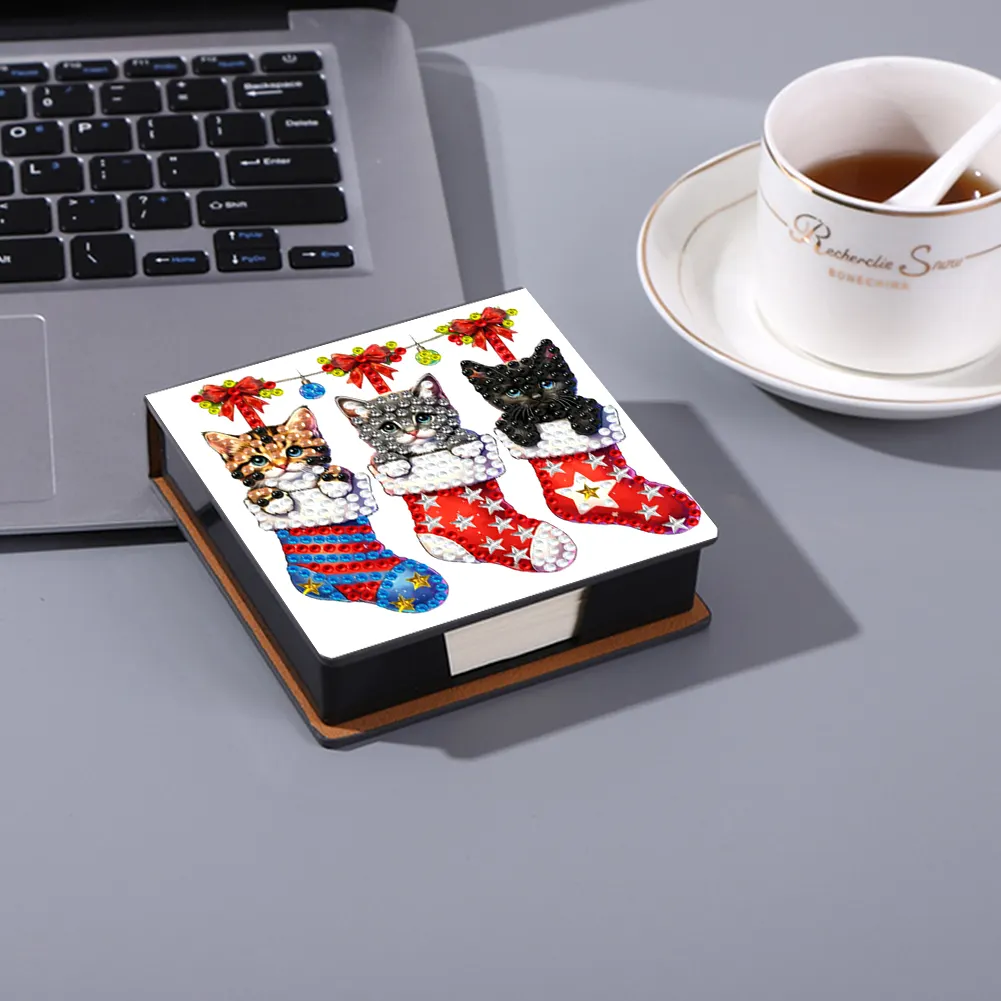 5D DIY PU Diamond Art Note Box with 160 Sheets Paper Mosaic Kit (Kitty Socks)