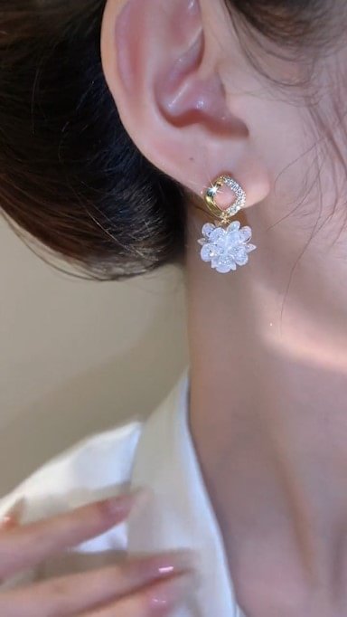 LAST DAY 50% OFF - White Crystal Flower Earrings(BUY 2 FREE SHIPPING)