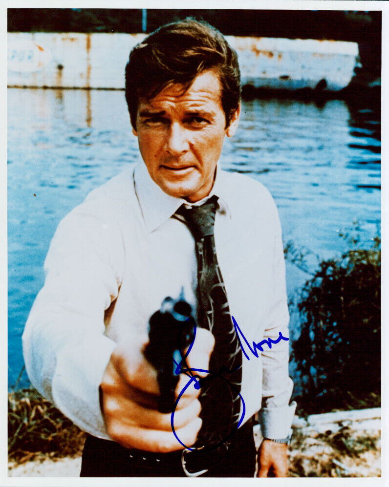 Roger Moore (James Bond) signed authentic 8x10 Photo Poster painting COA