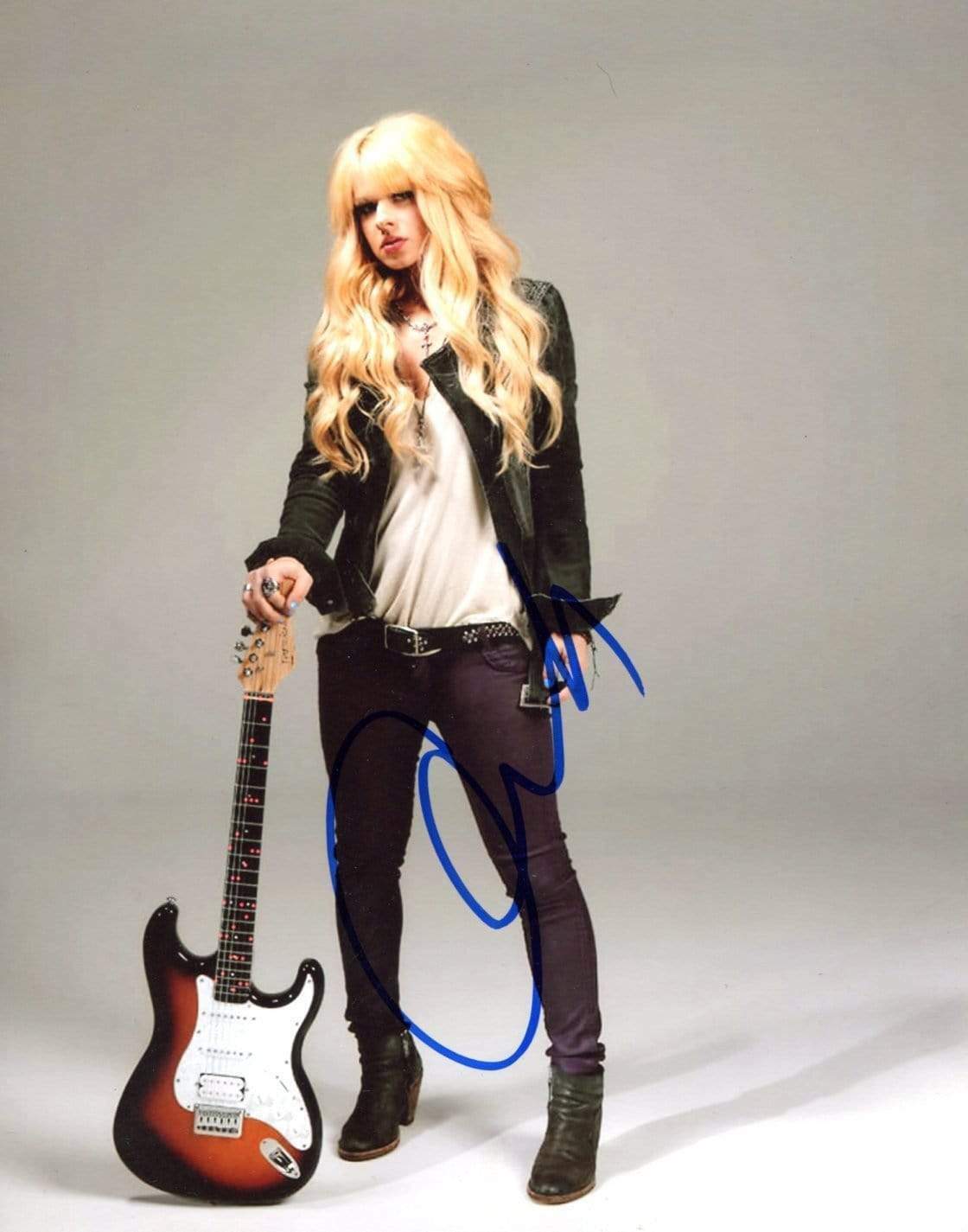 Orianthi SINGER-SONGWRITER autograph, signed Photo Poster painting