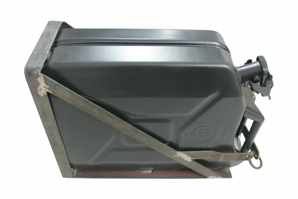CJ750 Jerry Can (20L) mount