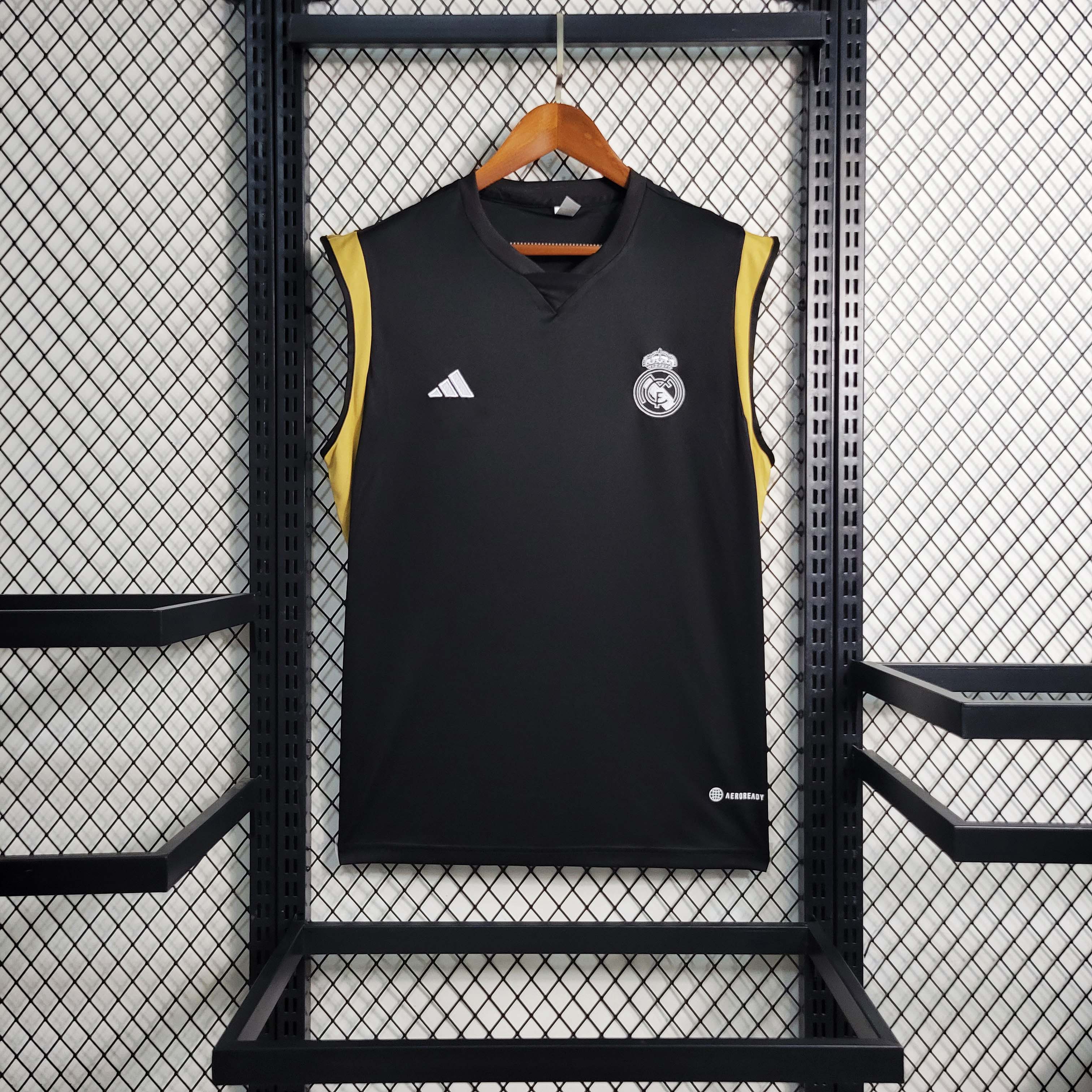 2023-2024 Real Madrid Black Training VestFootball Shirt 1:1 Thai Quality