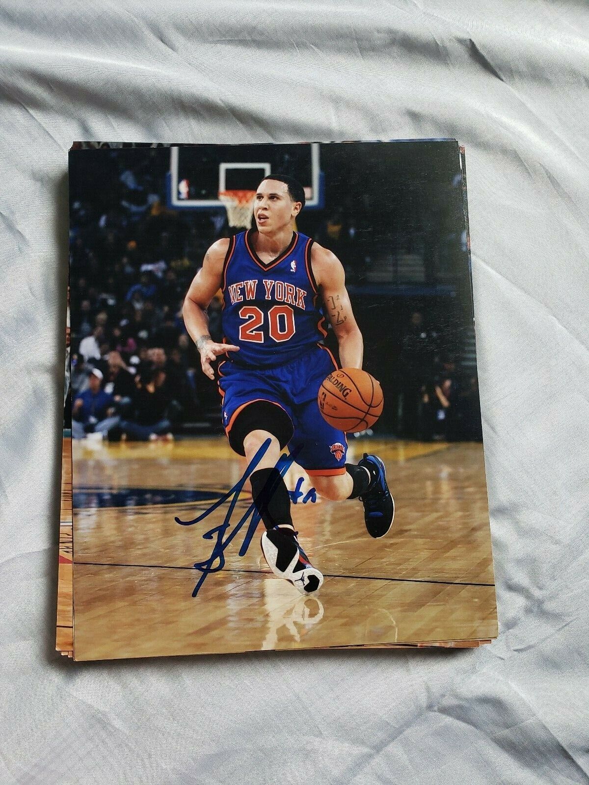 MIKE BIBBY NEW YORK KNICKS SIGNED AUTOGRAPHED 8x10 Photo Poster painting COA BASKETBALL WILDCATS