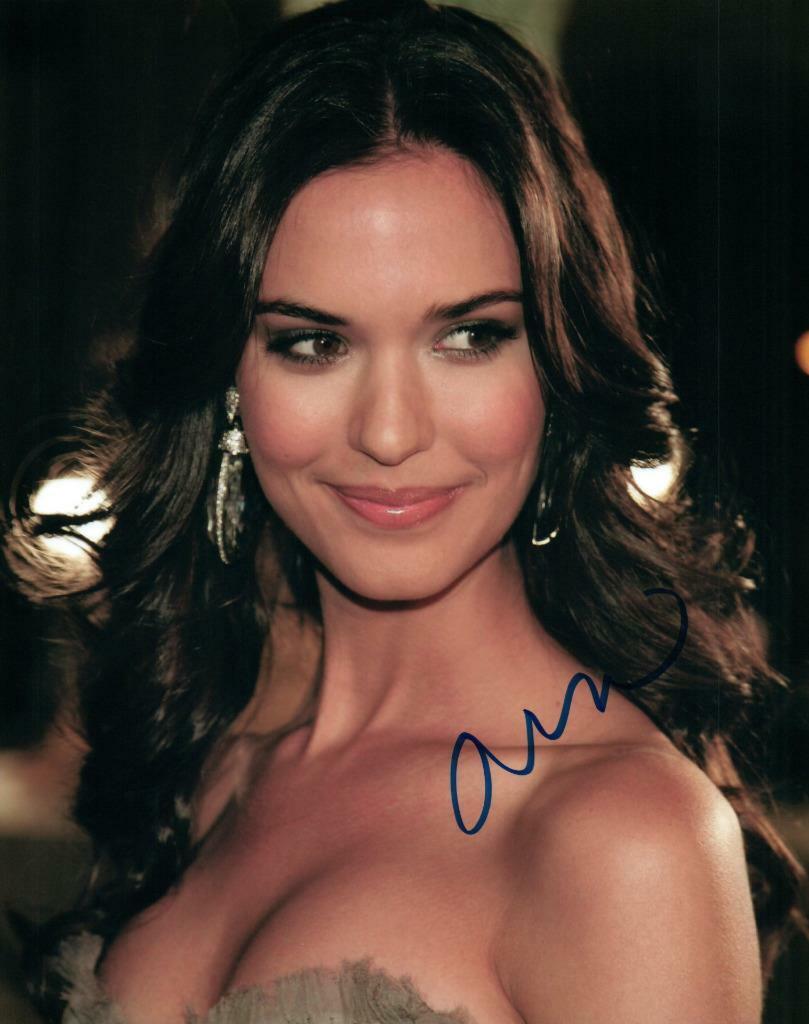 Odette Annable 8x10 autographed Photo Poster painting signed Picture amazing and COA