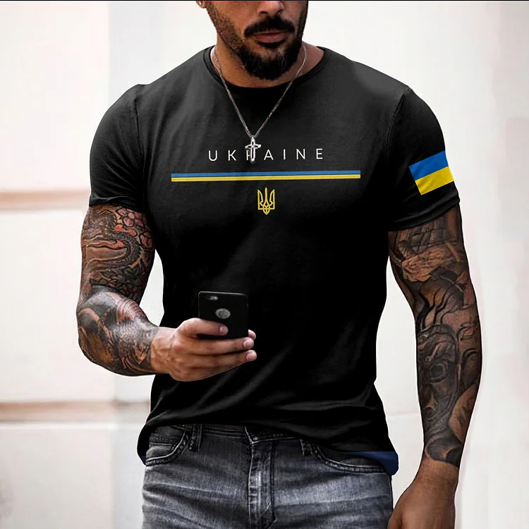 Simpfit Kurzärmliges T-Shirt mit Rundhalsausschnitt und Aufdruck der ukrainischen Flagge für Herren