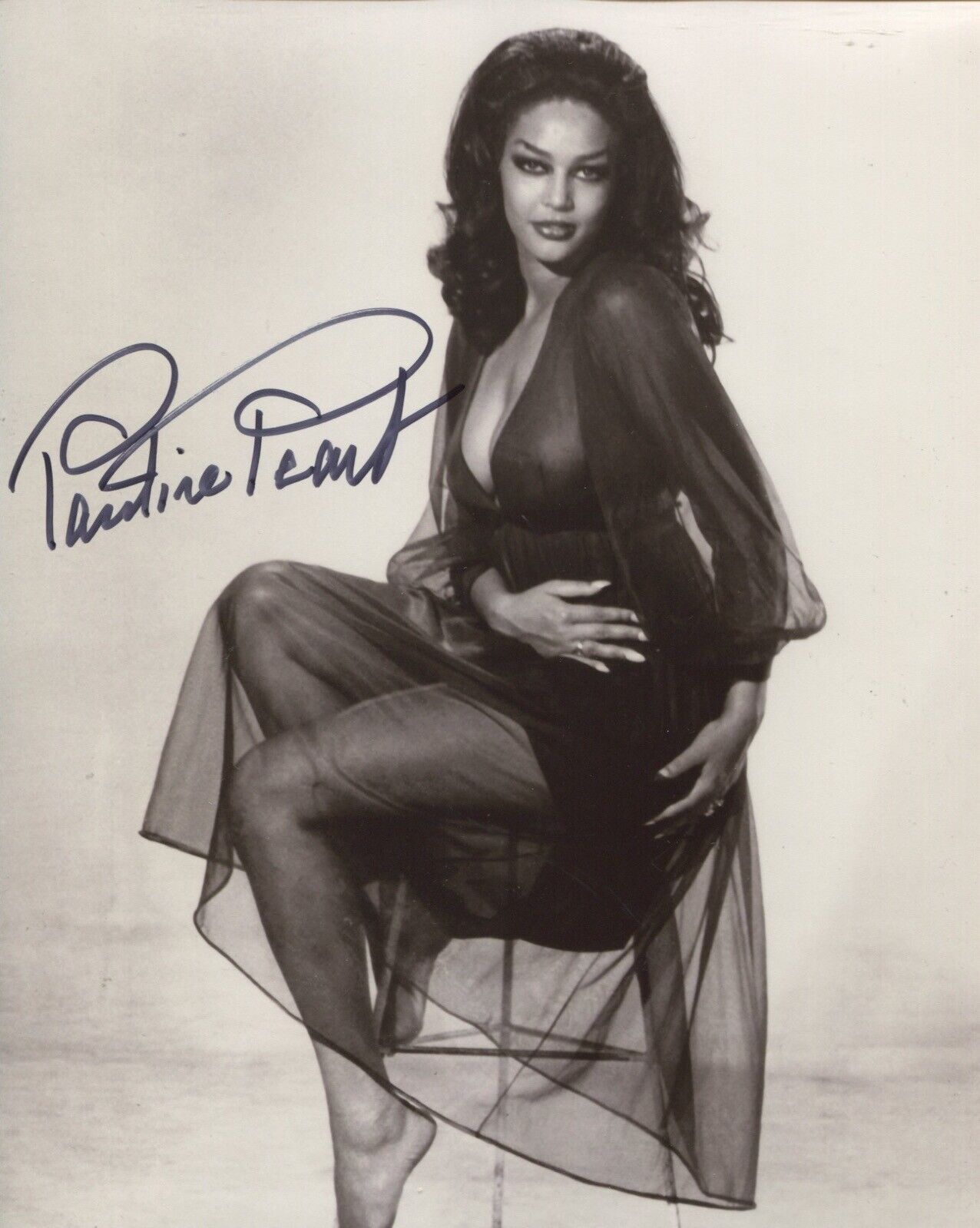 The Satanic Rites of Dracula actress Pauline Peart signed 8x10 Photo Poster painting IMAGE No5