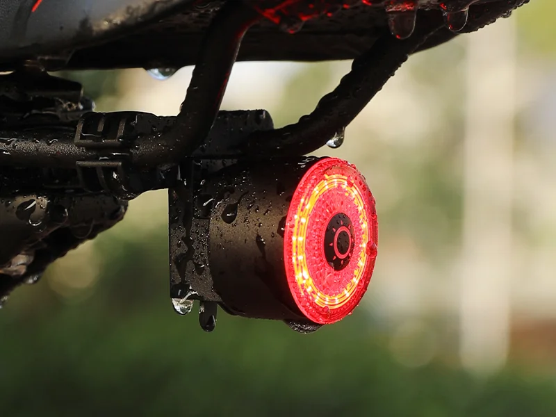 RAPTOR-1800 Ultra High Lumen Bike Front Lightt & LOOP-100 RAPTOR-1800 Ultra High Lumen Bike Front Lightt & LOOP-100
