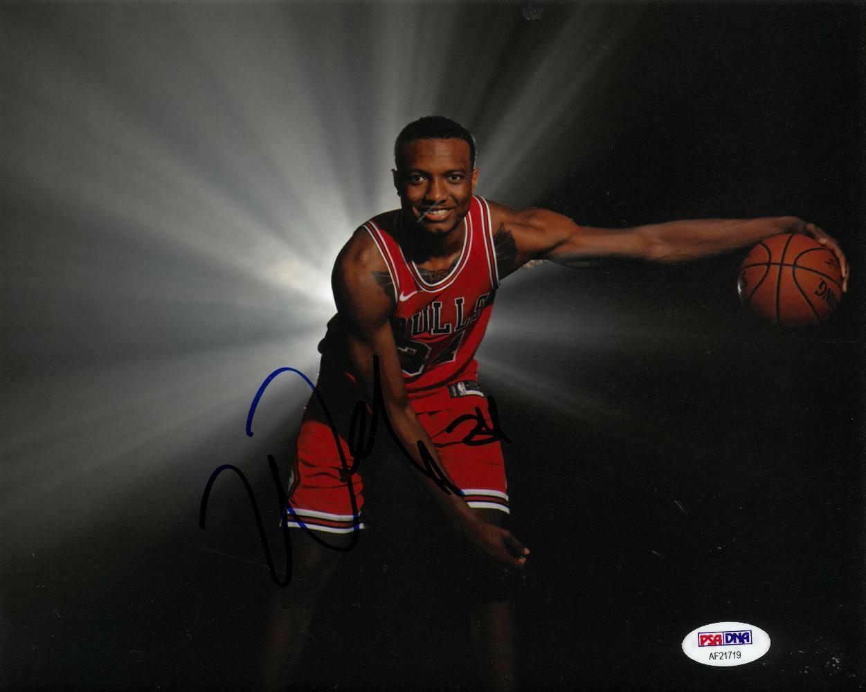 Wendell Carter Jr. Signed Chicago Bulls Autographed 8x10 Photo Poster painting PSA/DNA #AF21719