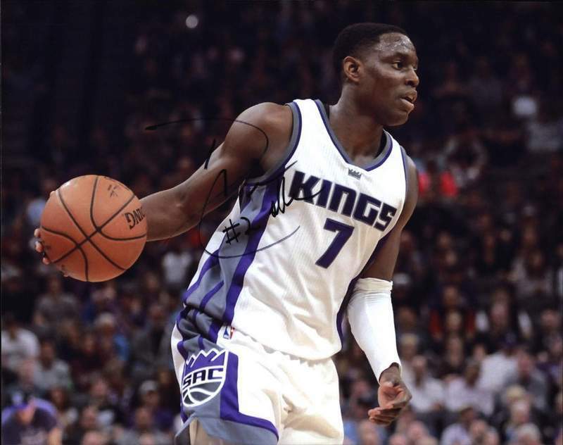 Darren Collison signed NBA basketball 8x10 Photo Poster painting W/Certificate Autographed 013