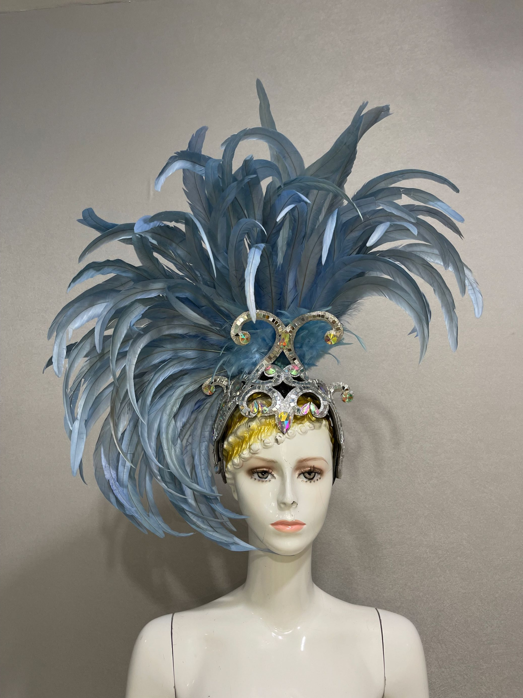 VCSHOES FASHIONABLE AND EXQUISITE HEADDRESS FEATHERS SAMBA DANCE CARNIVAL HALLOWEEN PARTY LATIN DANCE BAR PERFORMANCE HAT MASQUERADE