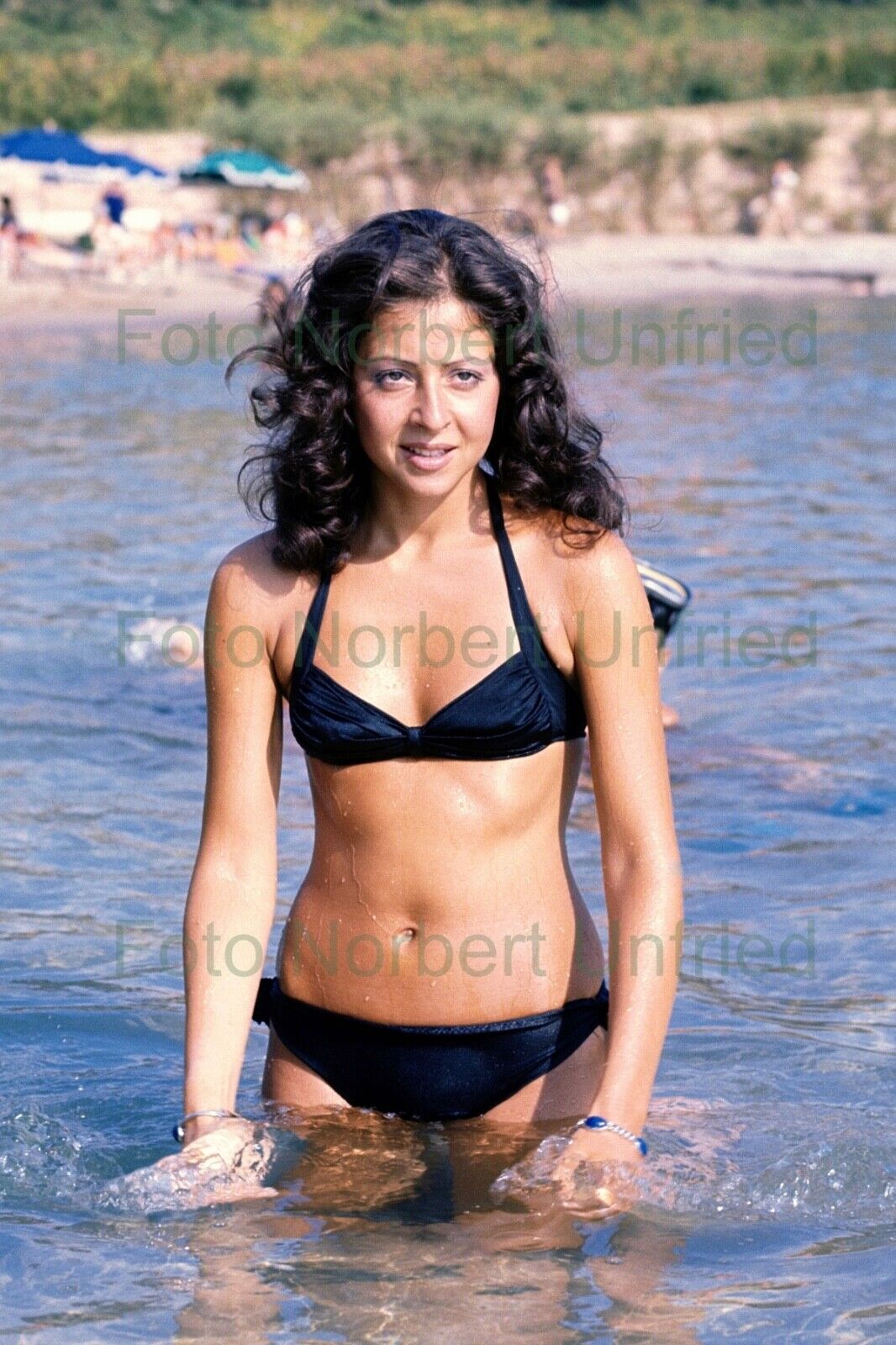 Vicky Leandros im Bikini - Foto 20 x 30 cm ohne Autogramm (Nr 2-131