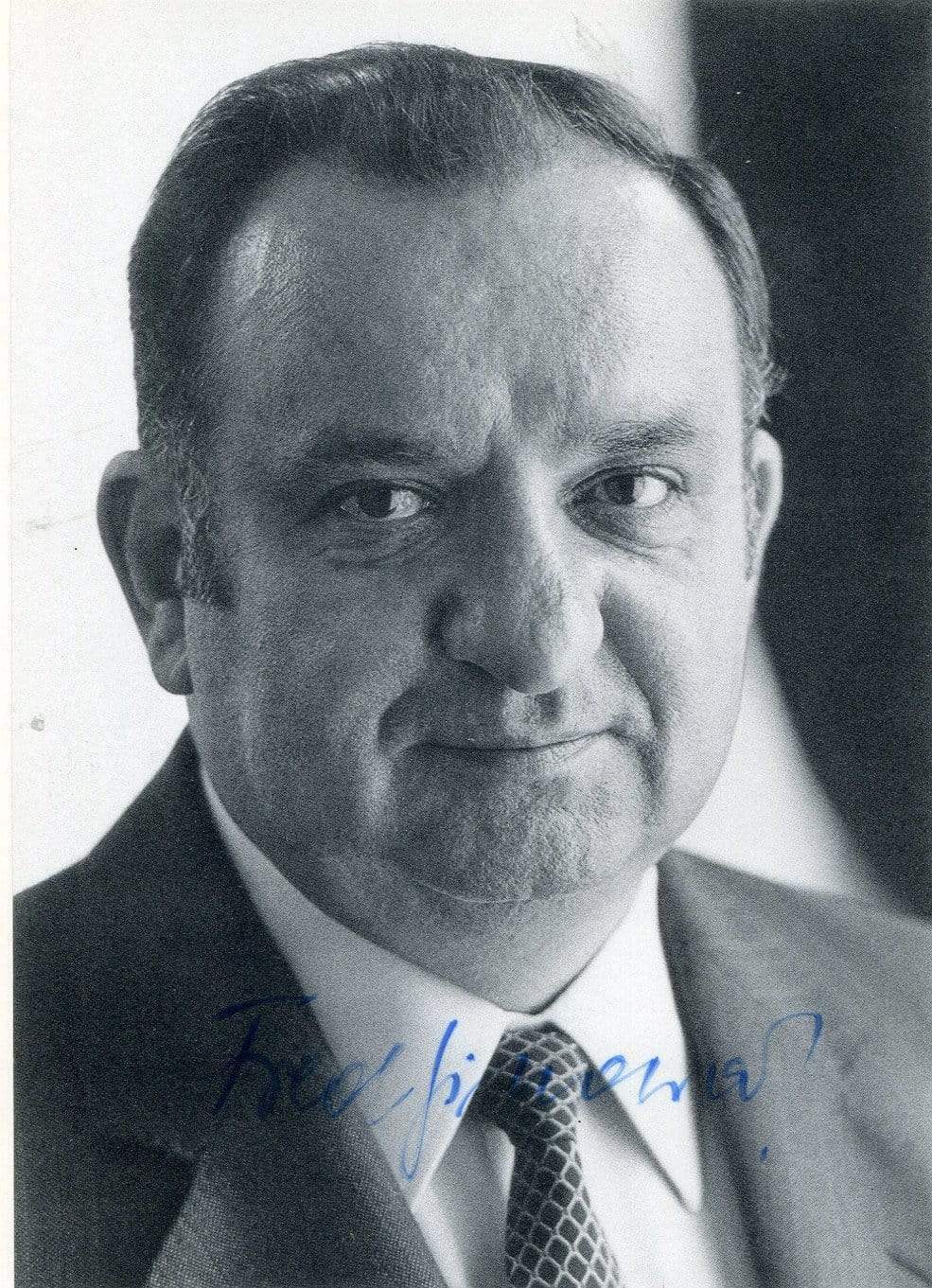 CHANCELLOR OF AUSTRIA Fred Sinowatz autograph, signed Photo Poster painting