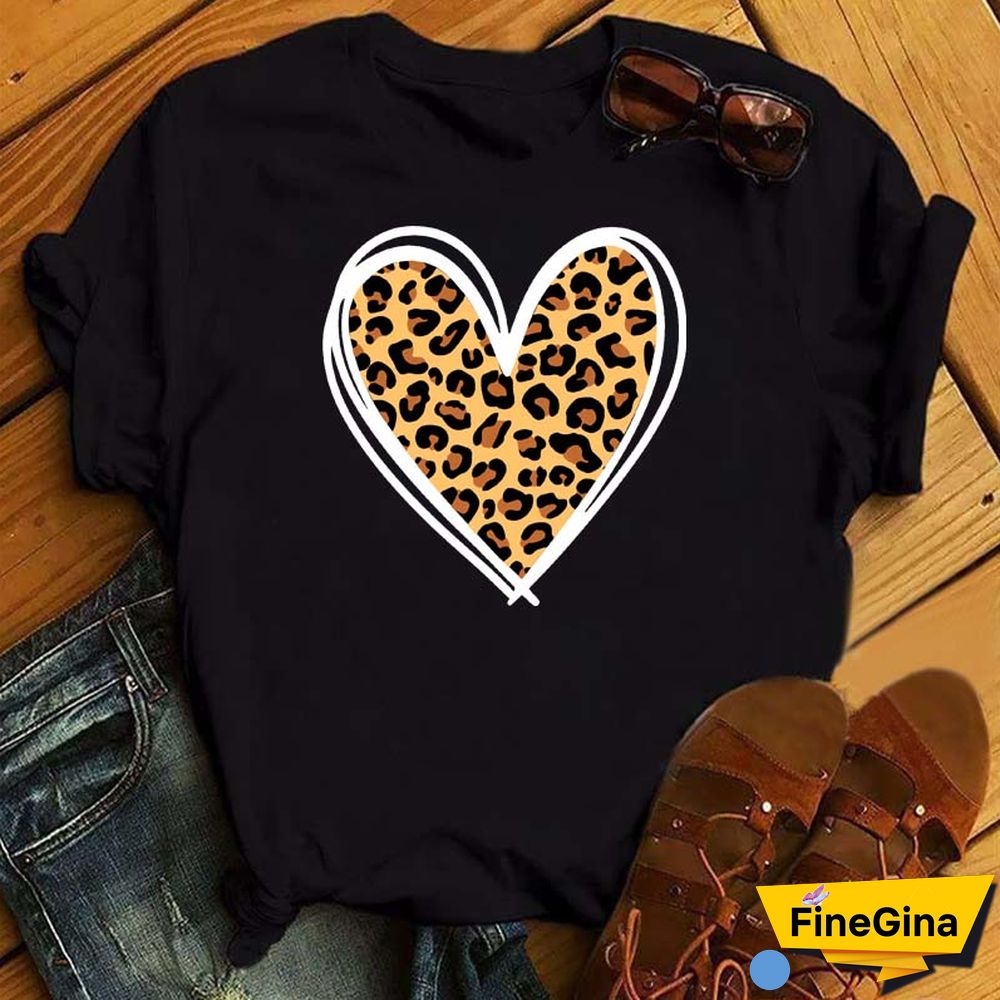 Maycaur Fashion Women T Shirt Love Heart Printed T Shirt Casual Red Tops 90s Valentine's Shirt Female Harajuku Graphic Tshirt