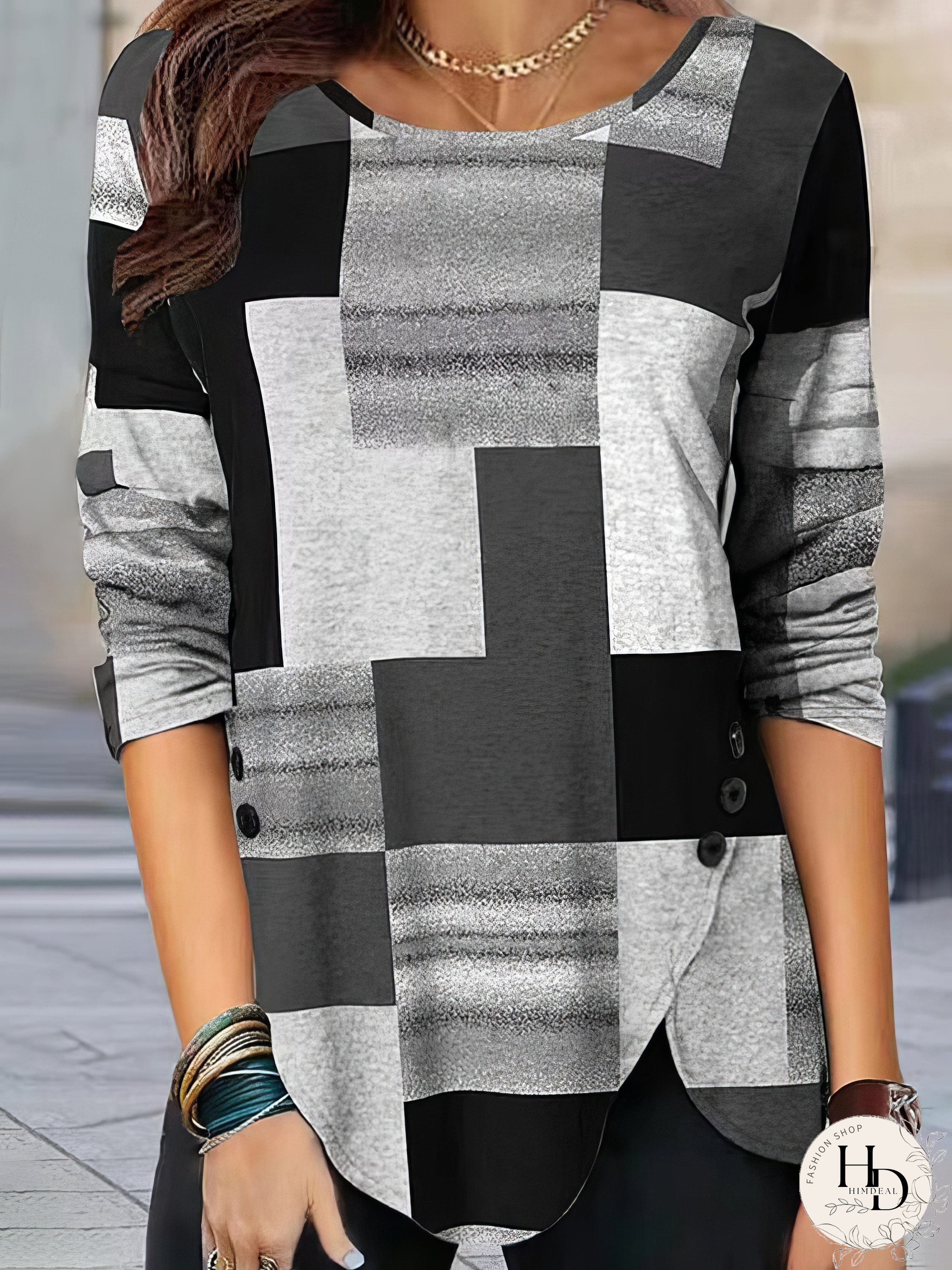 Loose Fit Plaid Round Neck Long Sleeve Tee