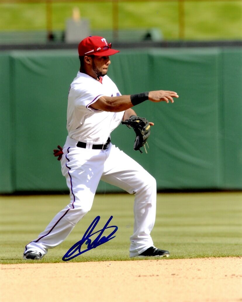 Signed 8x10 LEURY GARCIA Texas Rangers Autographed Photo Poster painting - COA