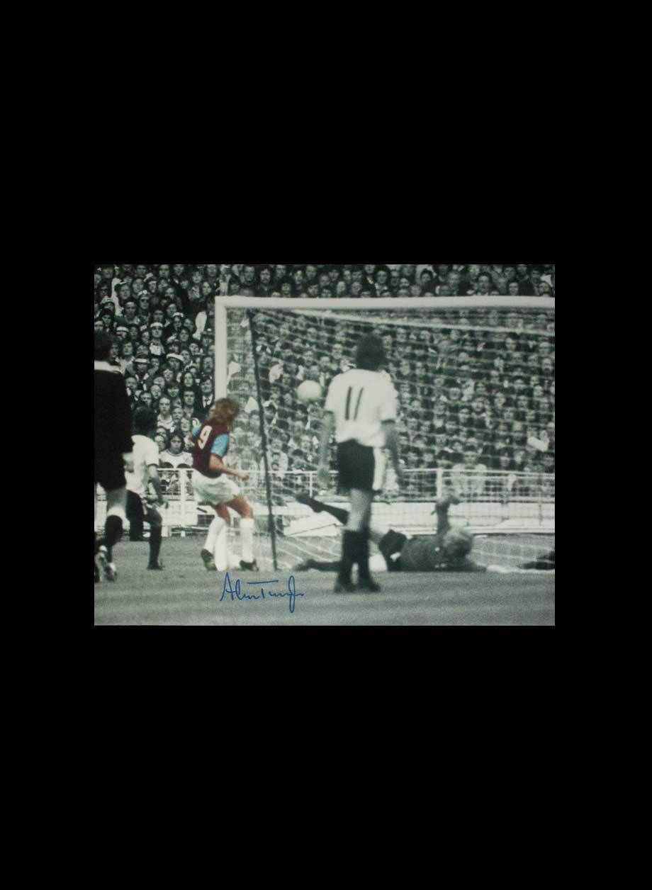 ALAN TAYLOR SIGNED WEST HAM UNITED 1975 FA CUP FINAL FOOTBALL Photo Poster painting COA PROOF