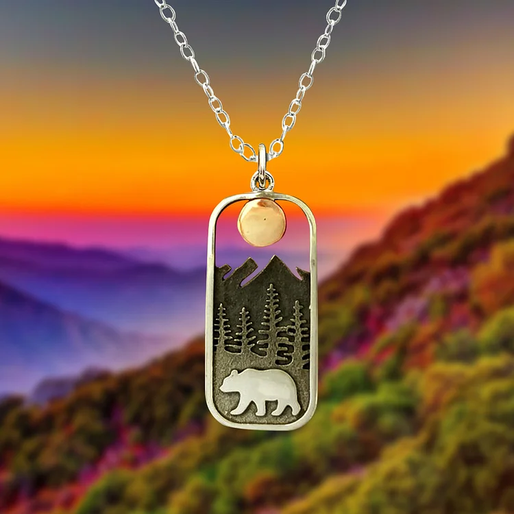 Hiking Bear Necklace KERENTILA