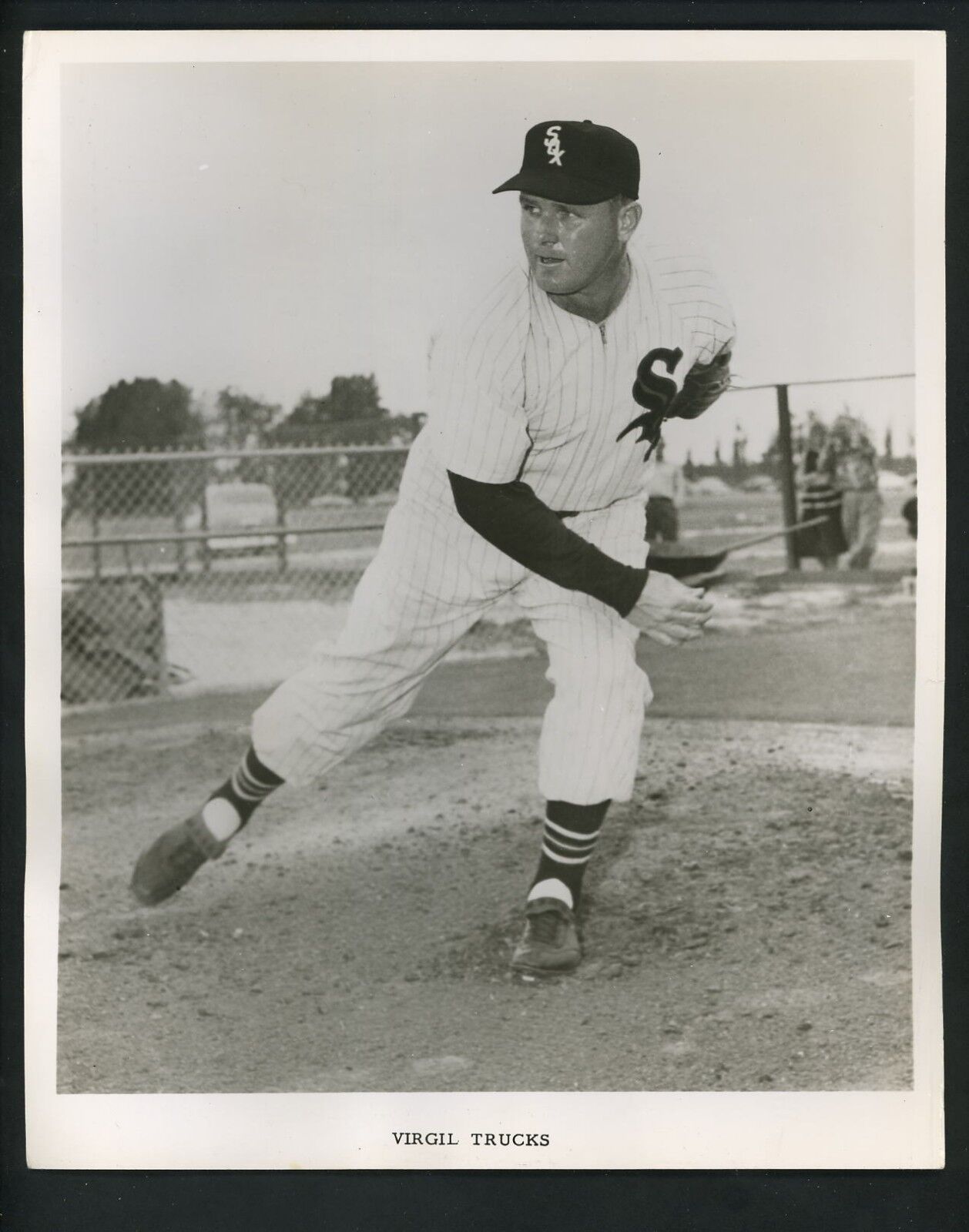 Virgil Trucks Chicago White Sox team issued 1954 Press Photo Poster painting