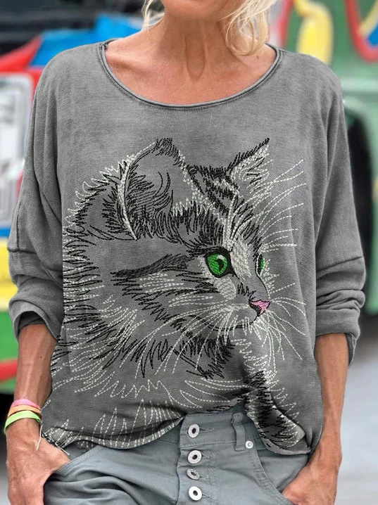 Lovely Fuzzy Cat Embroidered T Shirt