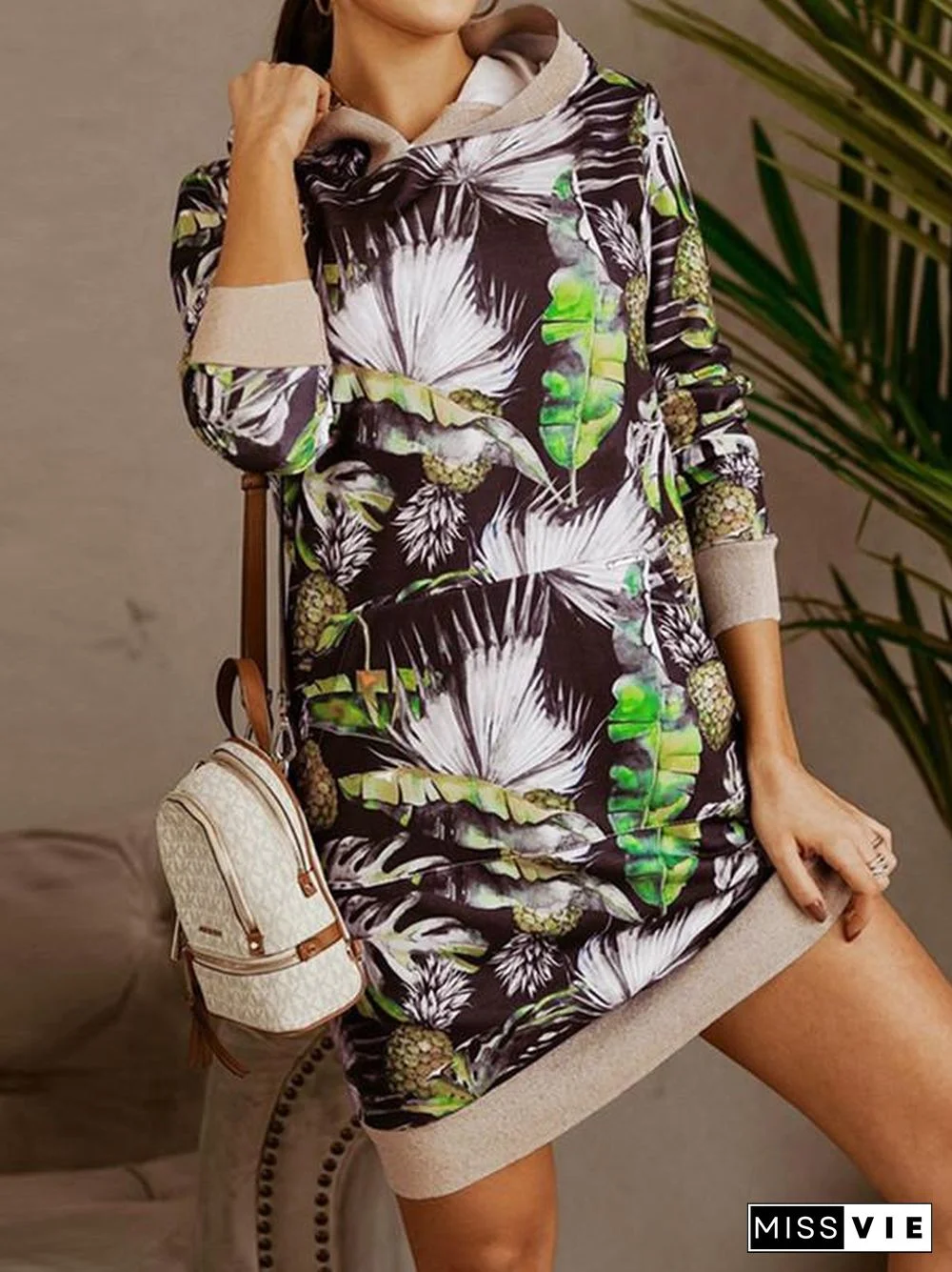 Women Long Sleeve Hooded Floral Printed Graphic Top