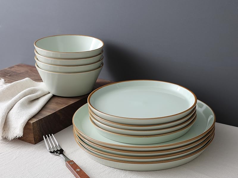 dinnerware set