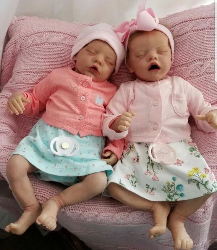 Dollreborns®17 '' Real Lifelike Twins Sister Dora and Doris Reborn Baby Doll Girl