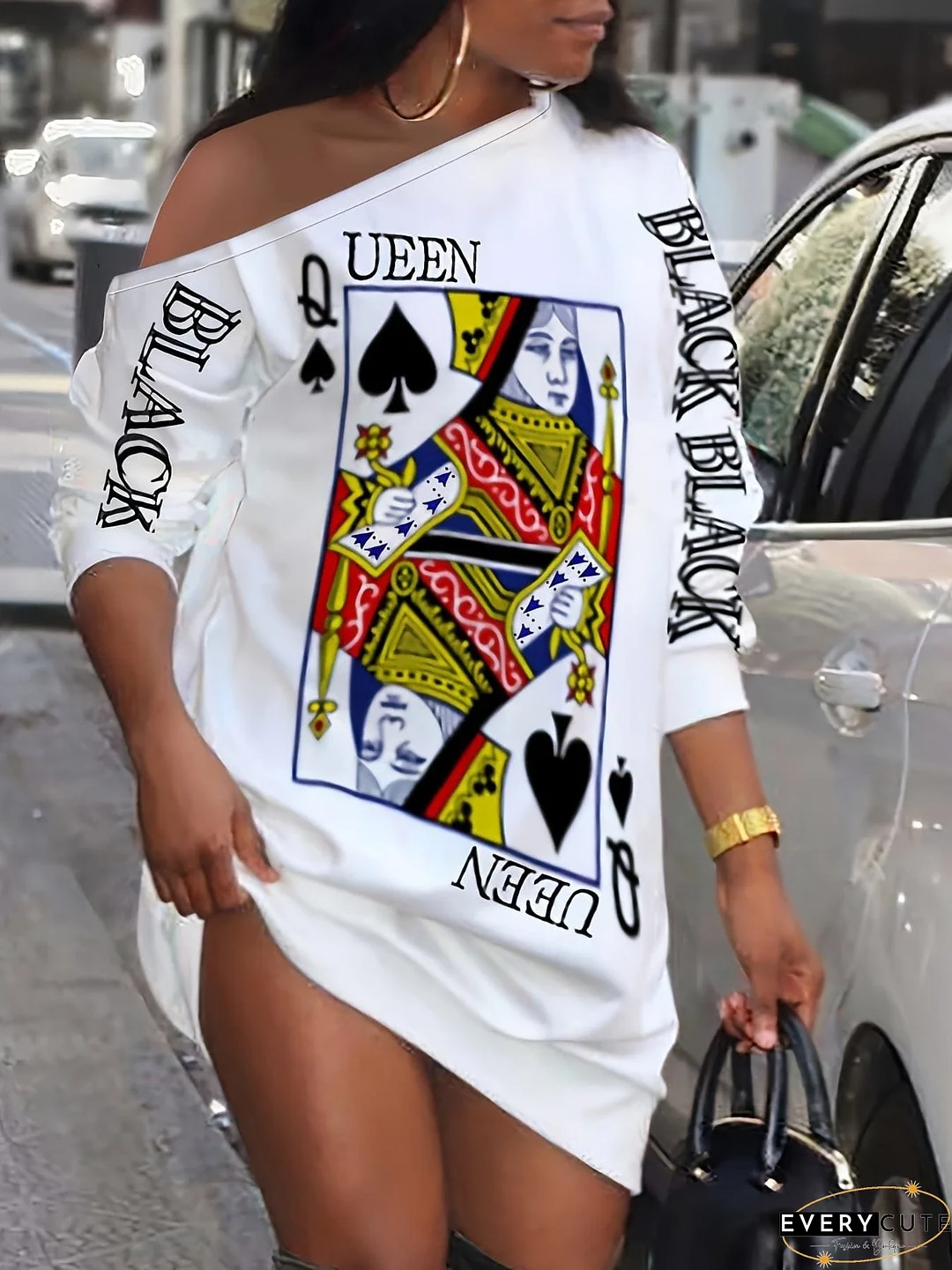 Eye-Catching Queen Card Mini Dress