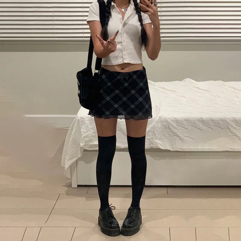 Toloer Toloer Hot Girl Black And White Grid Gauze Double Wooden Ear Small Skirt Black Bow Decoration Splicing Skirt-Outfit Ideas