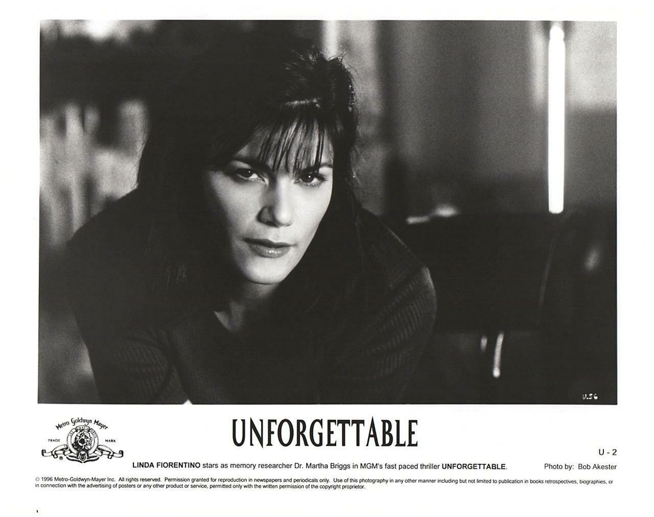 Linda Fiorentino 8x10 Picture Simply Stunning Photo Poster painting Gorgeous Celebrity #1