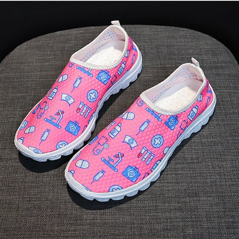 Fashion Women Flats Shoes Slip On Women Shoes Sneakers Platform Loafers Flats Shoes Women Mesh Cartoon New Female Shoe Moccasins