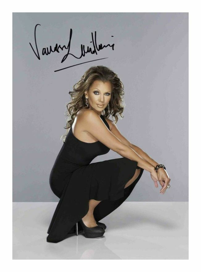VANESSA WILLIAMS AUTOGRAPH SIGNED PP Photo Poster painting POSTER