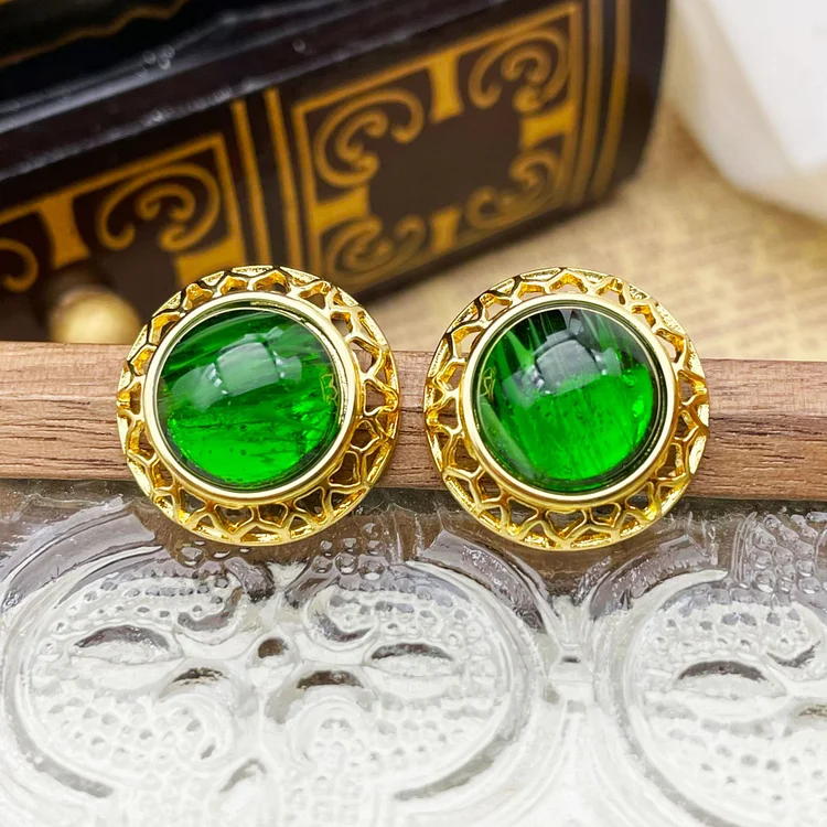 Round hollow earrings