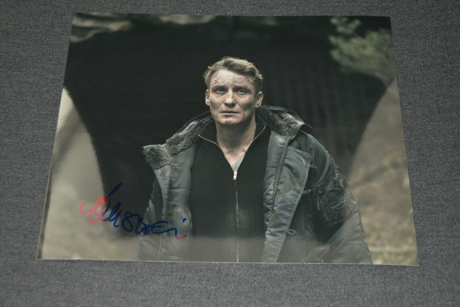 OLIVER MASUCCI signed autograph In Person 8x10 (20x25cm) NETFLIX DARK