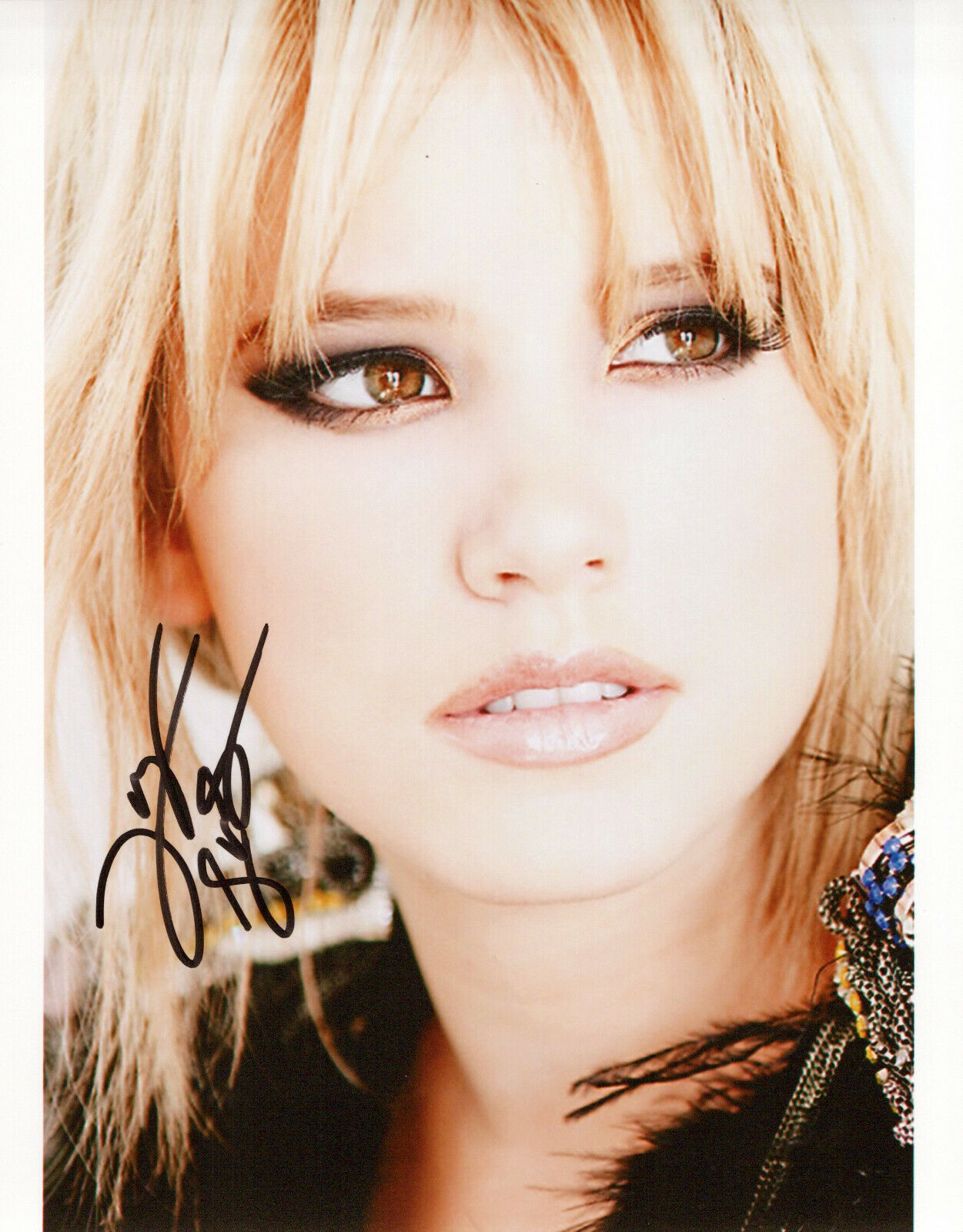 Taylor Spreitler glamour shot autographed Photo Poster painting signed 8x10 #8