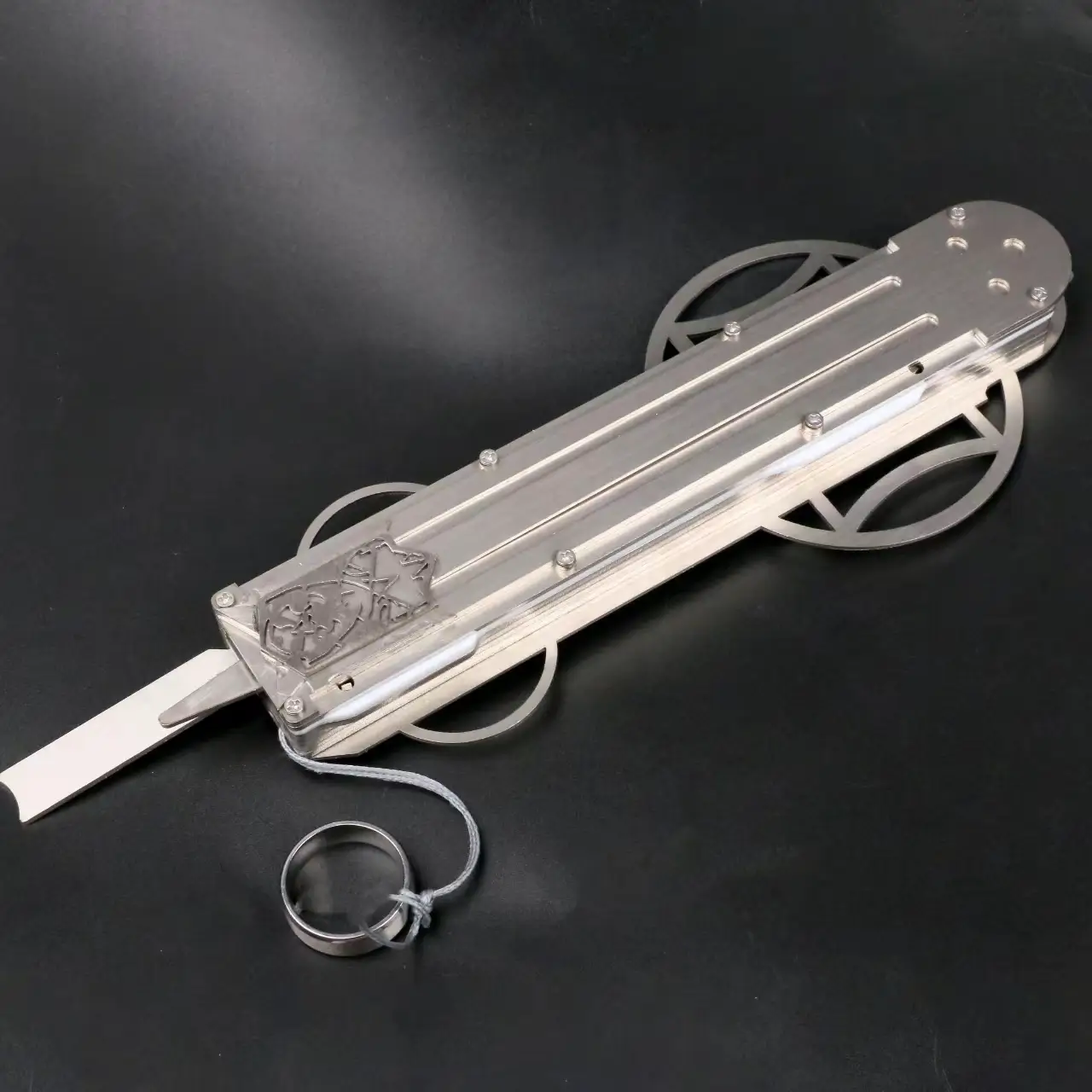 Hidden Blade Basim Ibn Ishaq Metal Assassin's hidden blade image 7