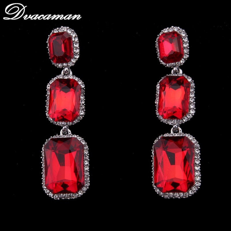 Dvacaman New Arrival High Quality Statement Full Crystal Rhinestone Stud Earrings for Women Wedding Party Gift Jewelry Wholesale