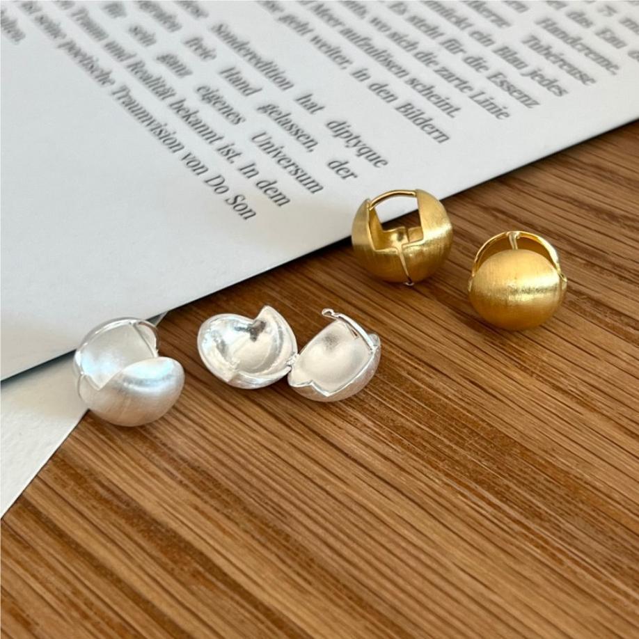 925 Sterling Silver Korean Geometric Silver Pearl Inlay Stud Earrings