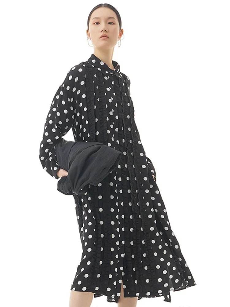 Temperament Loose Black Lapel Splicing Pleated Fungus Edge Long Sleeve Dress