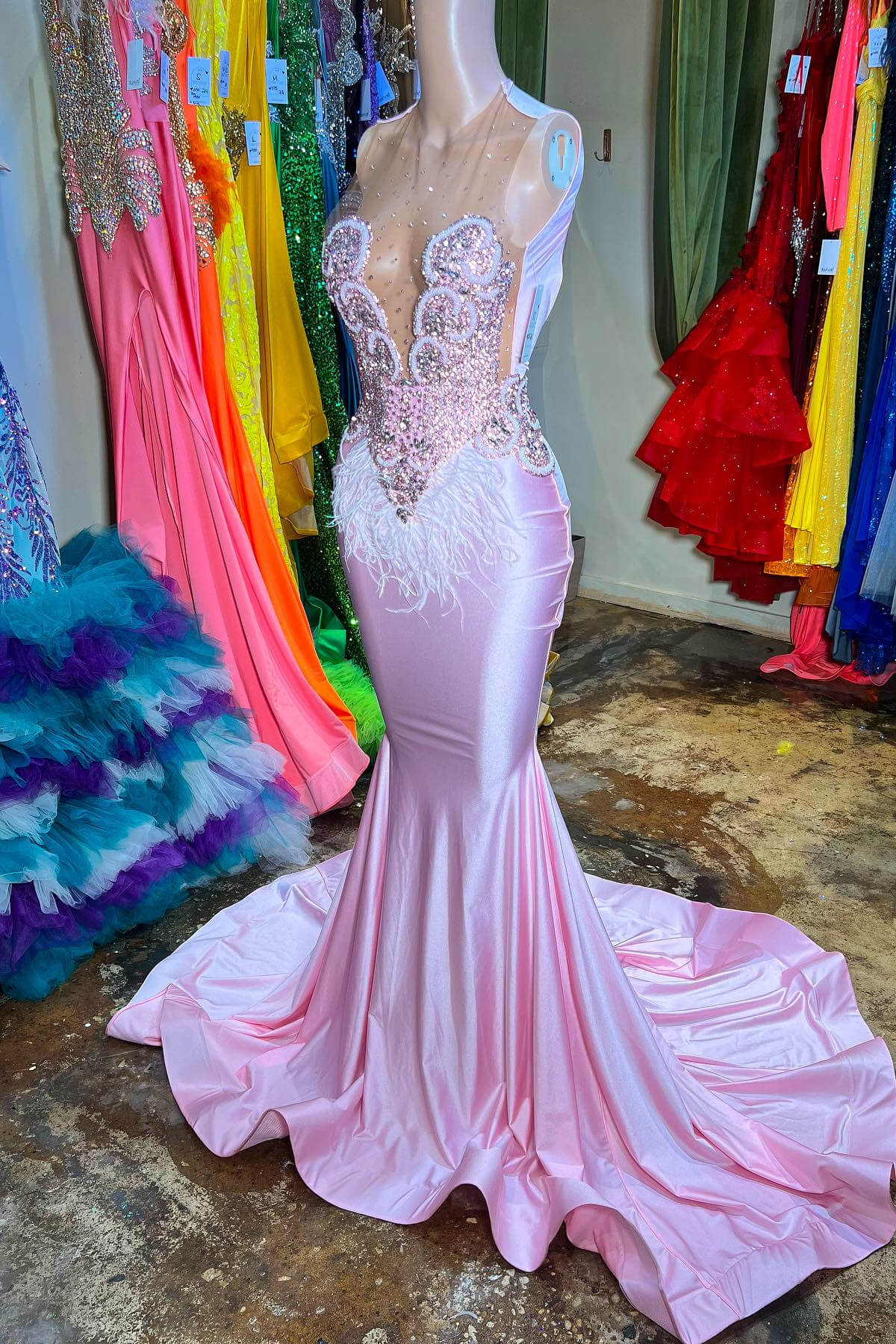 Glamorous Pink Scoop Sleeveless Mermaid Formal Dresses With Sequins Beadings Feathers - lulusllly