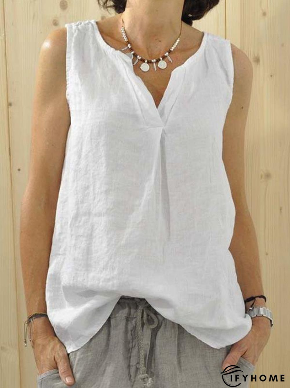 Plus Size Casual Sleeveless V Neck Solid Tops | IFYHOME