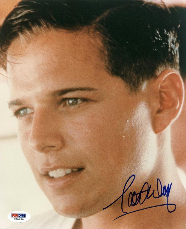 Scott Wolf Party Of Five Signed Authentic 8X10 Photo Poster painting Autographed PSA/DNA #J00630