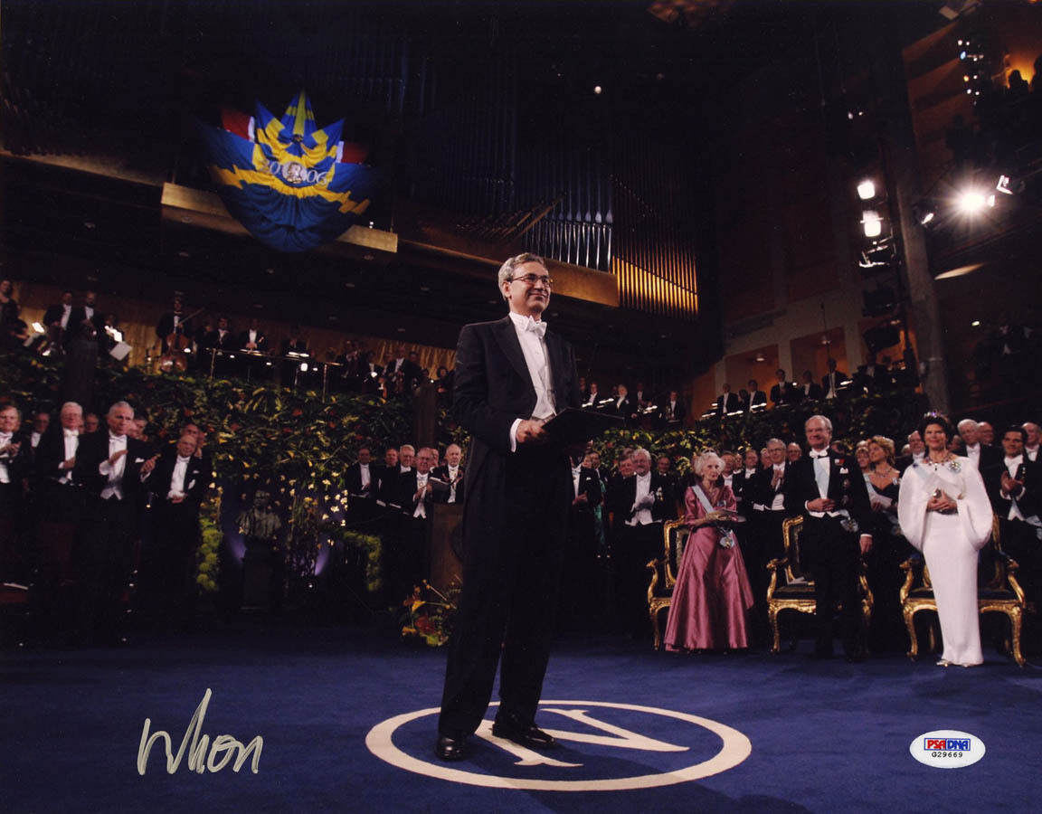 Orhan Pamuk SIGNED 11x14 Photo Poster painting Nobel Prize Lit FULL LETTER PSA/DNA AUTOGRAPHED