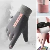 Gants imperm&eacute;ables antid&eacute;rapants r&eacute;sistants au froid pour &eacute;cran tactile
