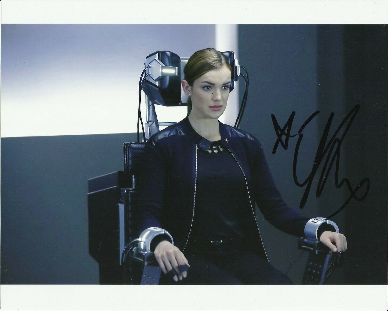 ELIZABETH HENSTRIDGE SIGNED SEXY AGENTS OF SHIELD Photo Poster painting UACC REG 242 (6)