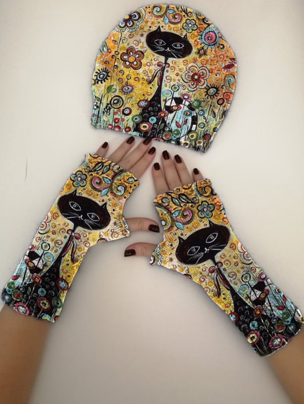Vintage cat print knitted hat + fingerless gloves set